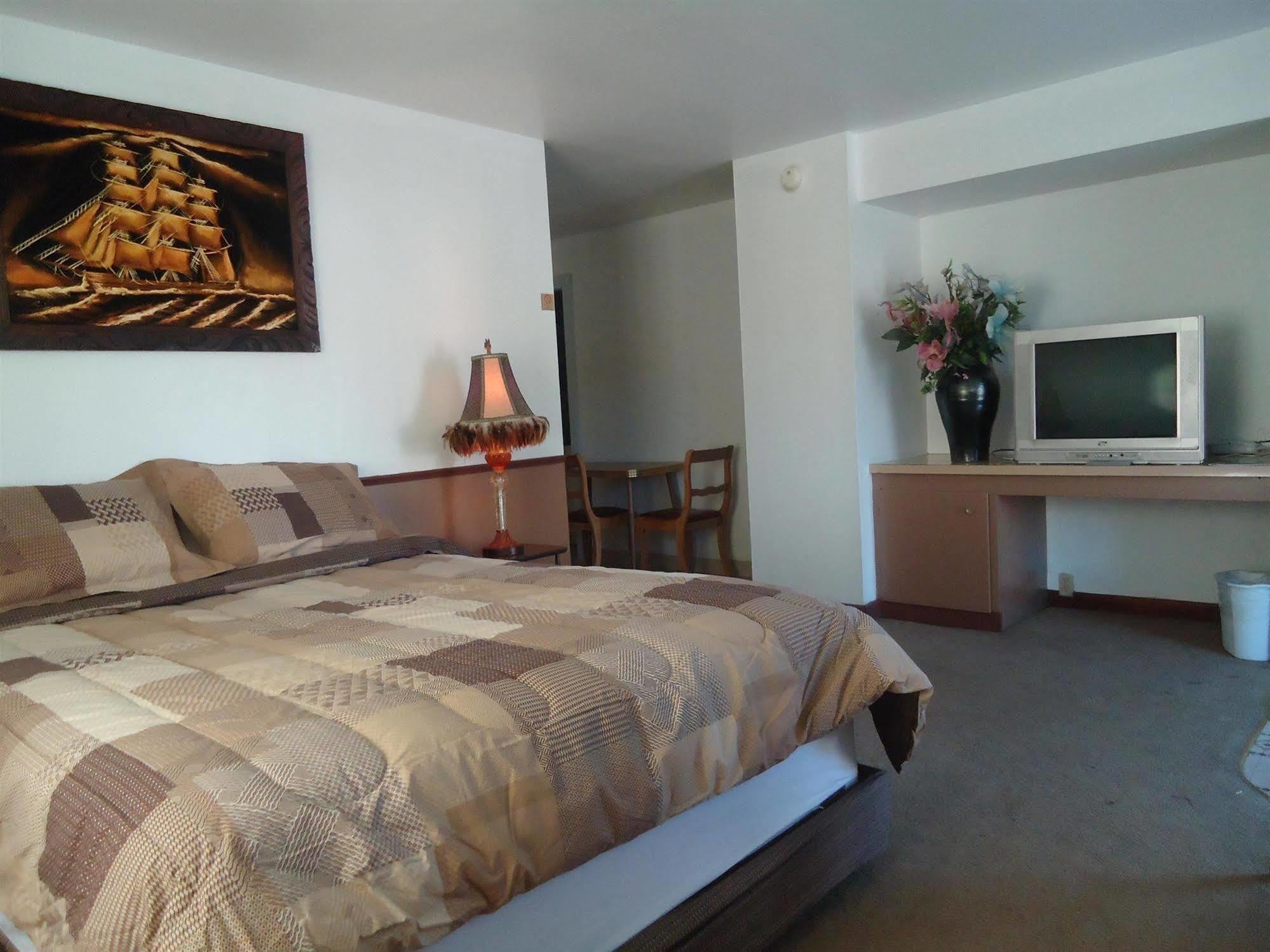 Blue Mountain Motel Okanogan Екстер'єр фото
