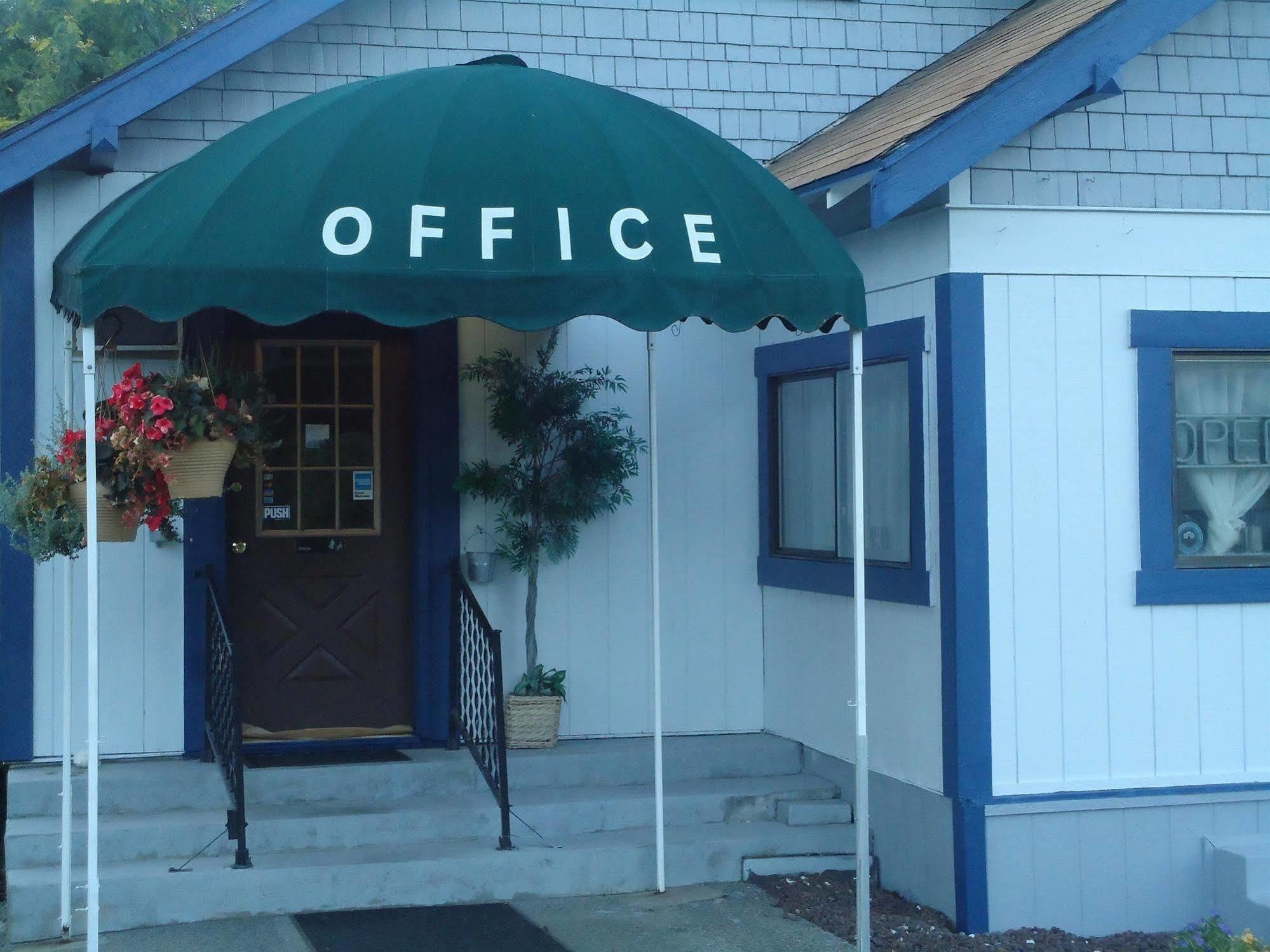Blue Mountain Motel Okanogan Екстер'єр фото